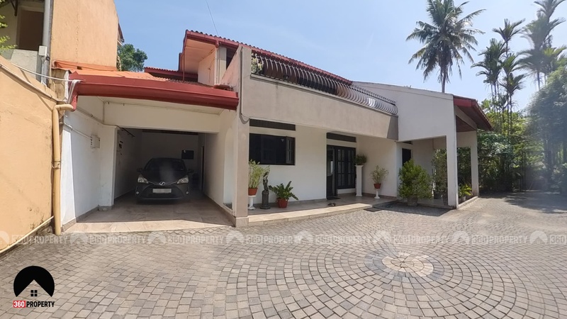 Spacious Home & Annex in Baththaramulla