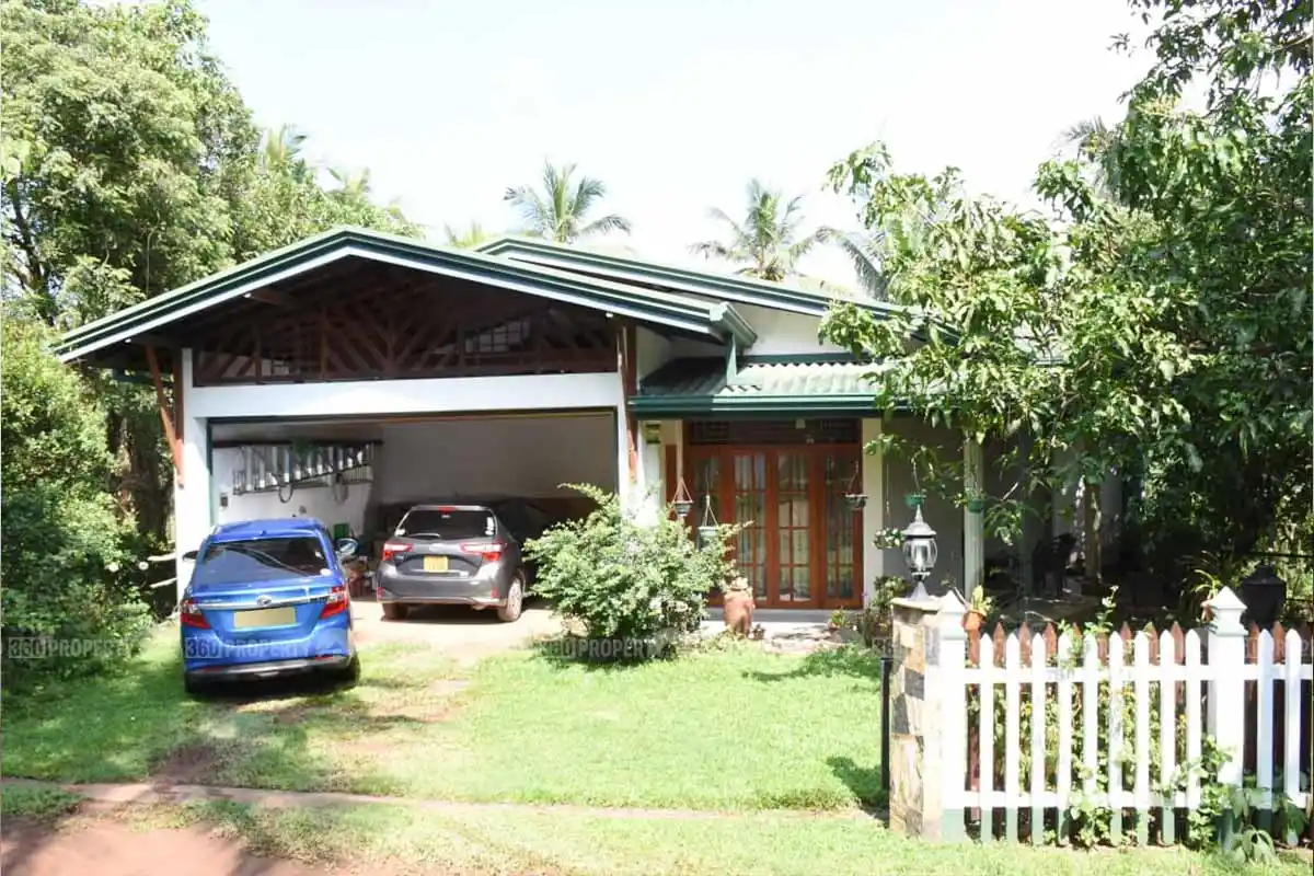 Elegant 5BR House for Sale – Kadawatha